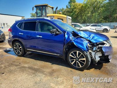 Czwarte zdjęcie samochodu z boku: 2019 NISSAN ROGUE SL VIN:5N1AT2MTXKC705185 - miniatura