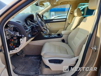 Zdjęcie 7 z 12 samochodu: 2016 VOLKSWAGEN TOUAREG SPORT VIN:WVGEF9BP9GD012536 - miniatura