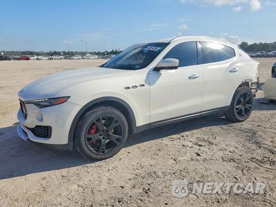 2017 MASERATI LEVANTE ZN661XUA0HX222901 - główne zdjęcie licytacji z USA - miniatura