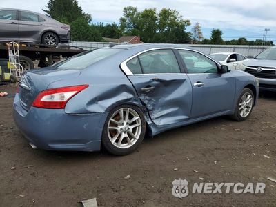 Trzecie zdjęcie samochodu z tyłu: 2010 NISSAN MAXIMA 3.5 S VIN:1N4AA5AP9AC813577 - miniatura