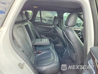 Zdjęcie 10 z 12 samochodu: 2016 BMW X1 XDRIVE28I VIN:WBXHT3Z32G4A49377 - miniatura