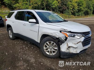 Czwarte zdjęcie samochodu z boku: 2019 CHEVROLET TRAVERSE LT VIN:1GNEVGKW7KJ242032 - miniatura