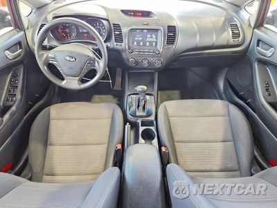 Zdjęcie 8 z 12 samochodu: 2018 KIA FORTE LX VIN:3KPFL4A75JE251464 - miniatura