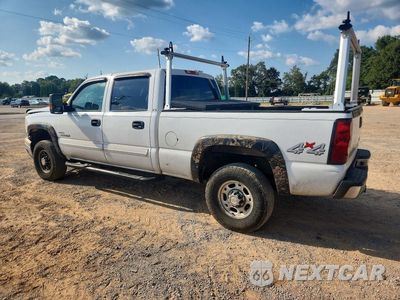 Drugie zdjęcie samochodu z przodu: 2005 CHEVROLET SILVERADO K2500 HEAVY DUTY VIN:1GCHK232X5F843116 - miniatura