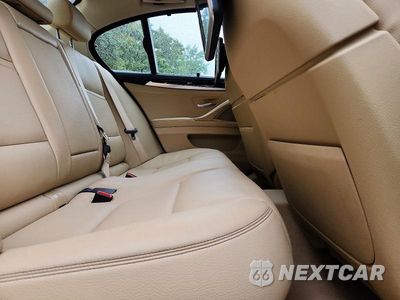 Zdjęcie 10 z 12 samochodu: 2015 BMW 535 XI VIN:WBA5B3C57FD540128 - miniatura