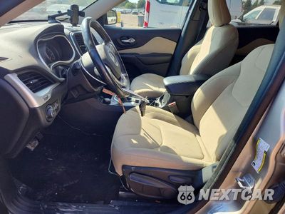 Zdjęcie 7 z 13 samochodu: 2015 JEEP CHEROKEE LATITUDE VIN:1C4PJMCS5FW641828 - miniatura