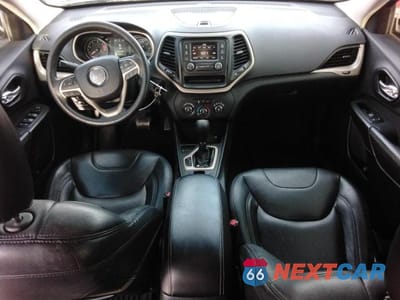 Zdjęcie 8 z 13 samochodu: 2016 JEEP CHEROKEE SPORT VIN:1C4PJLAB8GW207420 - miniatura