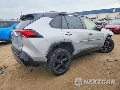 Trzecie zdjęcie samochodu z tyłu: 2019 TOYOTA RAV4 XSE VIN:JTMEWRFV3KJ021272 - miniatura
