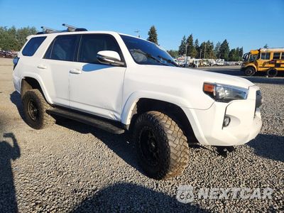 Czwarte zdjęcie samochodu z boku: 2020 TOYOTA 4RUNNER SR5 PREMIUM VIN:JTEBU5JR4L5774410 - miniatura