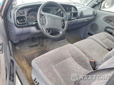Zdjęcie 8 z 12 samochodu: 1999 DODGE RAM 2500 VIN:3B7KC23Z4XG146669 - miniatura