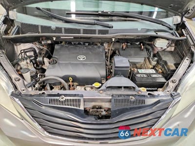 Zdjęcie 12 z 13 samochodu: 2012 TOYOTA SIENNA LE VIN:5TDKK3DC9CS250539 - miniatura