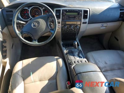 Zdjęcie 8 z 13 samochodu: 2005 TOYOTA 4RUNNER LIMITED VIN:JTEBU17R358032677 - miniatura