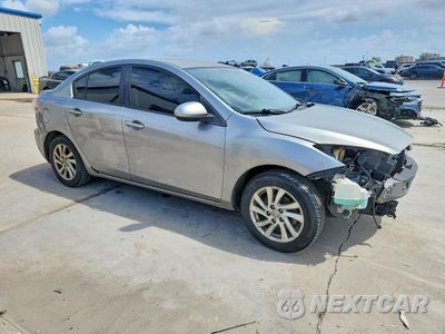 Czwarte zdjęcie samochodu z boku: 2012 MAZDA 3 I VIN:JM1BL1V70C1658010 - miniatura