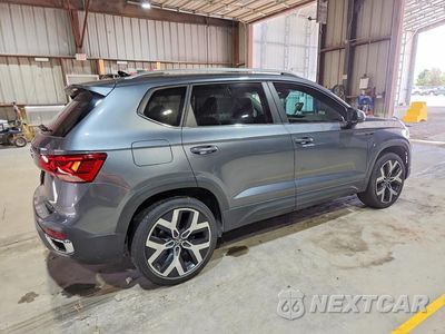 Trzecie zdjęcie samochodu z tyłu: 2022 VOLKSWAGEN TAOS SEL VIN:3VV2X7B2XNM014263 - miniatura