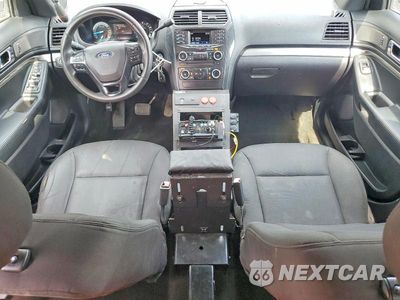 Zdjęcie 8 z 13 samochodu: 2017 FORD EXPLORER POLICE INTERCEPTOR VIN:1FM5K8AR0HGD25614 - miniatura