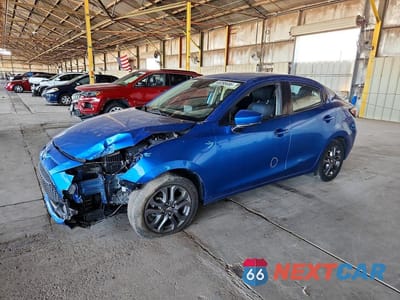 2019 TOYOTA YARIS LE 3MYDLBYV8KY501409 - główne zdjęcie licytacji z USA - miniatura