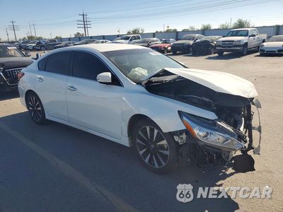 Czwarte zdjęcie samochodu z boku: 2018 NISSAN ALTIMA 2.5 SL VIN:1N4AL3AP6JC235095 - miniatura
