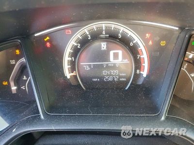 Zdjęcie 9 z 12 samochodu: 2018 HONDA CIVIC LX VIN:SHHFK7H2XJU240094 - miniatura