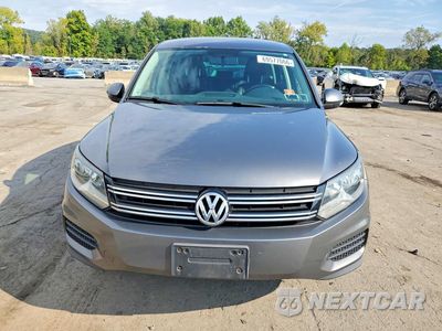 Piąte zdjęcie samochodu w środku: 2014 VOLKSWAGEN TIGUAN VIN:WVGBV3AX9EW624693 - miniatura