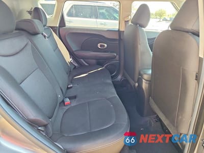 Zdjęcie 11 z 13 samochodu: 2017 KIA SOUL BASE VIN:KNDJN2A22H7457283 - miniatura