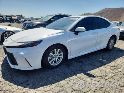 2025 TOYOTA CAMRY LE 4T1DAACK9SU147068 - główne zdjęcie licytacji z USA - miniatura