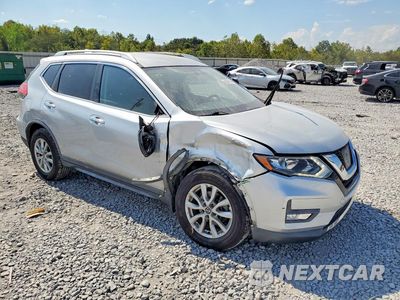 Czwarte zdjęcie samochodu z boku: 2017 NISSAN ROGUE SV VIN:KNMAT2MT3HP609209 - miniatura