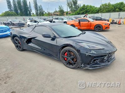 Czwarte zdjęcie samochodu z boku: 2022 CHEVROLET CORVETTE STINGRAY 2LT VIN:1G1YB3D45N5115059 - miniatura