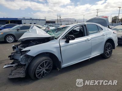 2024 TOYOTA CAMRY SE 4T1G11AK3RU205153 - główne zdjęcie licytacji z USA - miniatura