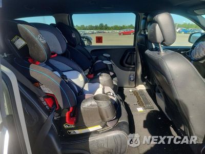 Zdjęcie 10 z 12 samochodu: 2018 DODGE GRAND CARAVAN SXT VIN:2C4RDGCG2JR178805 - miniatura