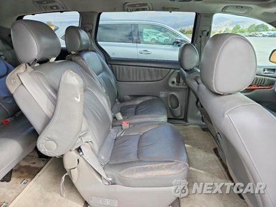 Zdjęcie 11 z 13 samochodu: 2005 TOYOTA SIENNA XLE LIMITED 7 PASSENGER VIN:5TDZA22C75S362726 - miniatura
