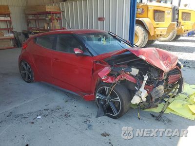 Czwarte zdjęcie samochodu z boku: 2015 HYUNDAI VELOSTER TURBO VIN:KMHTC6AE4FU228291 - miniatura