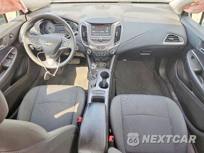 Zdjęcie 8 z 13 samochodu: 2017 CHEVROLET CRUZE LT VIN:1G1BE5SMXH7267858 - miniatura