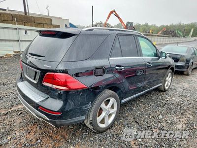 Trzecie zdjęcie samochodu z tyłu: 2017 MERCEDES-BENZ GLE 350 4MATIC VIN:4JGDA5HBXHA870986 - miniatura