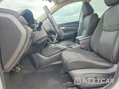 Zdjęcie 7 z 14 samochodu: 2018 NISSAN ROGUE SV VIN:KNMAT2MT5JP566014 - miniatura