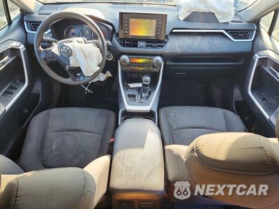 Zdjęcie 8 z 13 samochodu: 2021 TOYOTA RAV4 XLE VIN:2T3W1RFV6MC100444 - miniatura