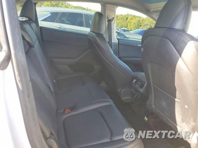 Zdjęcie 10 z 12 samochodu: 2023 TESLA MODEL Y VIN:7SAYGAEE7PF776214 - miniatura