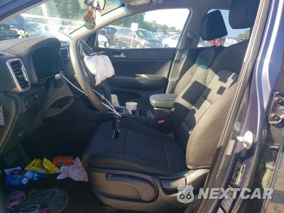 Zdjęcie 7 z 12 samochodu: 2019 KIA SPORTAGE LX VIN:KNDPMCAC6K7619385 - miniatura