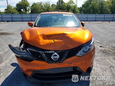 Piąte zdjęcie samochodu w środku: 2017 NISSAN ROGUE SPORT S VIN:JN1BJ1CRXHW105288 - miniatura