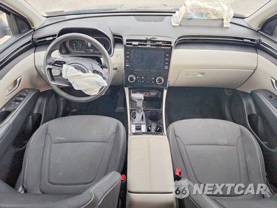 Zdjęcie 8 z 14 samochodu: 2022 HYUNDAI TUCSON SEL VIN:5NMJBCAE4NH093820 - miniatura