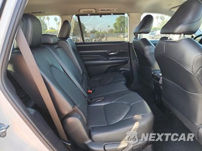 Zdjęcie 11 z 13 samochodu: 2024 TOYOTA GRAND HIGHLANDER XLE VIN:5TDAAAB51RS003788 - miniatura