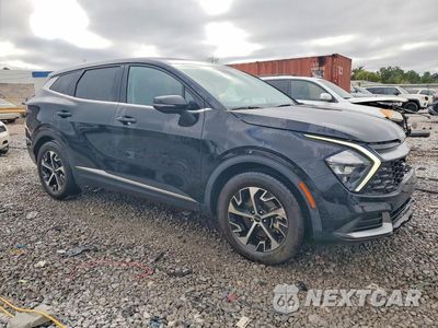 Czwarte zdjęcie samochodu z boku: 2023 KIA SPORTAGE EX VIN:5XYK33AF2PG112999 - miniatura