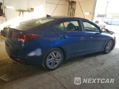 Trzecie zdjęcie samochodu z tyłu: 2020 HYUNDAI ELANTRA VALUE EDITION VIN:5NPD84LF6LH561487 - miniatura