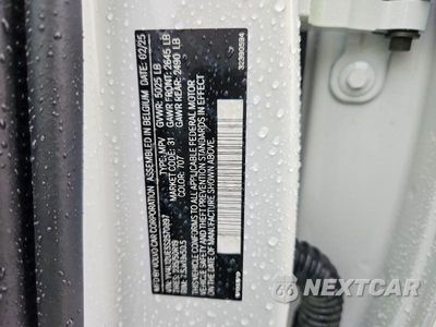 Zdjęcie 12 z 12 samochodu: 2025 VOLVO XC40 PLUS VIN:YV4L12UE5S2570897 - miniatura