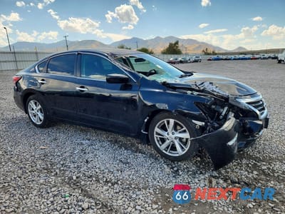 Czwarte zdjęcie samochodu z boku: 2015 NISSAN ALTIMA 2.5 SV VIN:1N4AL3AP7FC274124 - miniatura