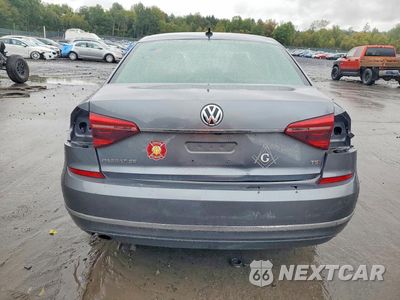 Zdjęcie 6 z 12 samochodu: 2017 VOLKSWAGEN PASSAT SE VIN:1VWBT7A35HC083997 - miniatura
