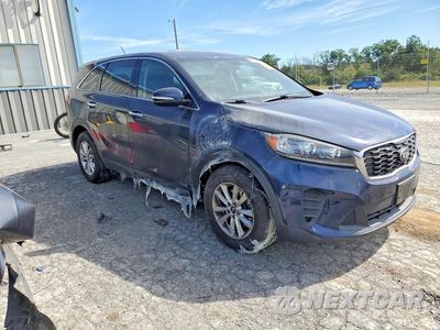 Czwarte zdjęcie samochodu z boku: 2020 KIA SORENTO S VIN:5XYPGDA53LG622005 - miniatura