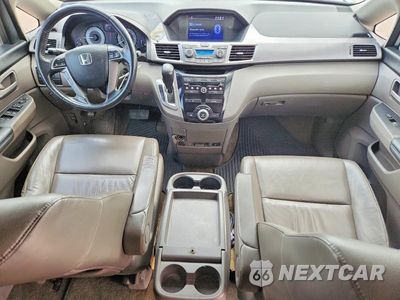 Zdjęcie 8 z 13 samochodu: 2013 HONDA ODYSSEY EXL VIN:5FNRL5H61DB012850 - miniatura
