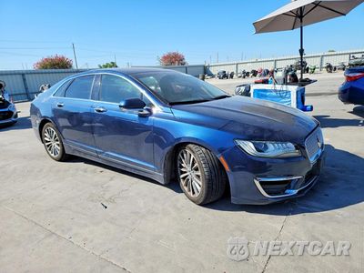 Czwarte zdjęcie samochodu z boku: 2017 LINCOLN MKZ PREMIERE VIN:3LN6L5A93HR665784 - miniatura