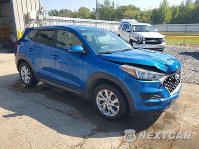 Czwarte zdjęcie samochodu z boku: 2019 HYUNDAI TUCSON SE VIN:KM8J2CA41KU891733 - miniatura