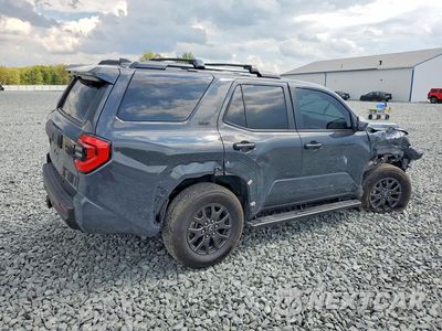 Trzecie zdjęcie samochodu z tyłu: 2025 TOYOTA 4RUNNER SR5 VIN:JTEVA5BR7S5007492 - miniatura